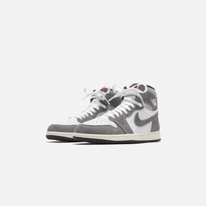 Air Jordan 1 Retro High OG - Black/White/Light Smoke Grey/Fire Red